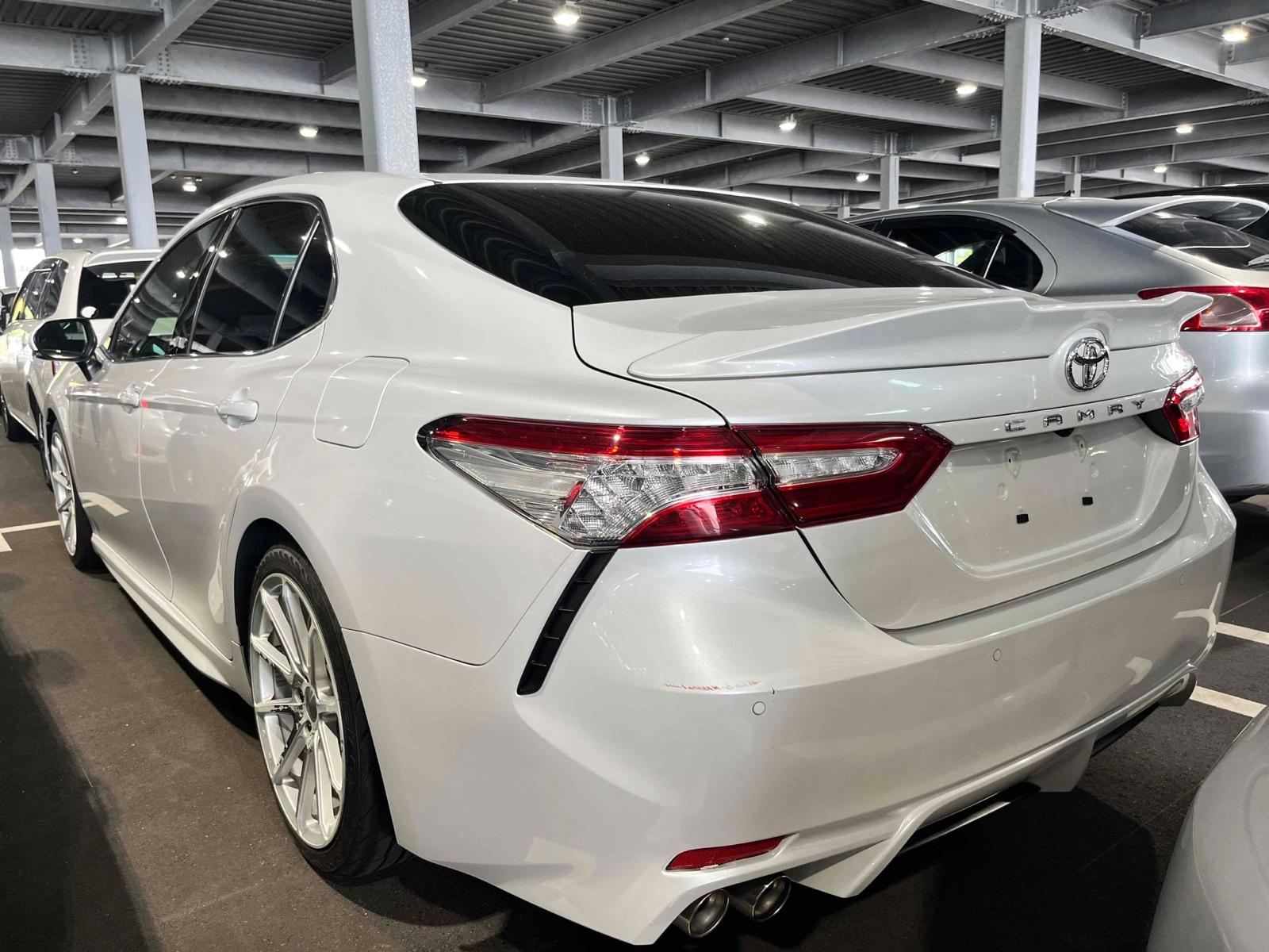 Toyota Camry  WS