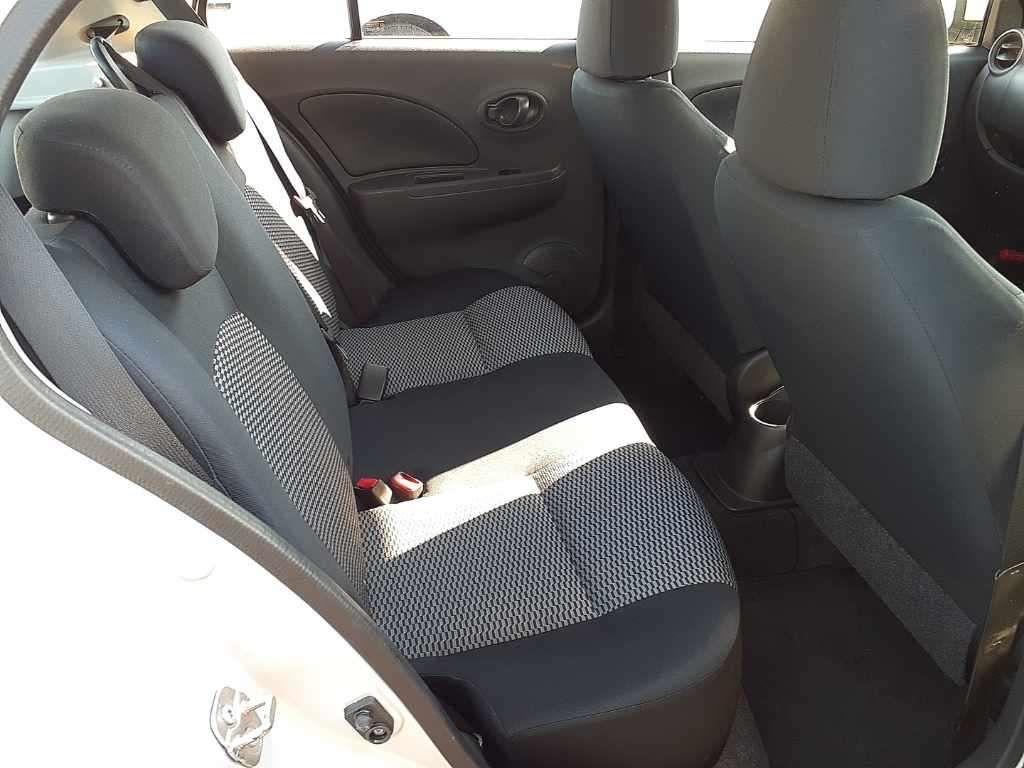Nissan MARCH S