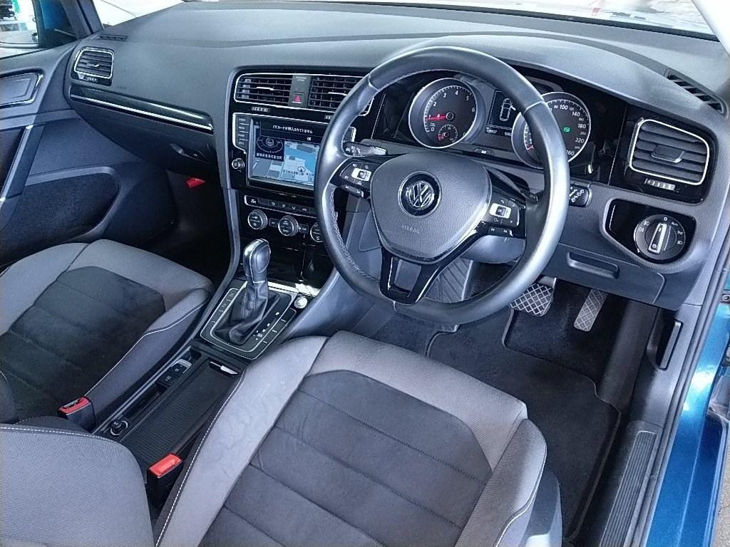 Volkswagen Golf TSI HIGH LINE