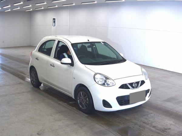 Nissan MARCH 1.2