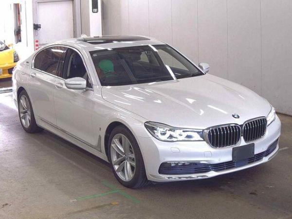 BMW 7 Series 740E IPERFORMANCE