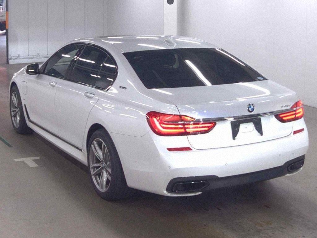 BMW 7 Series 740E IPERFORMANCE M-SPORT