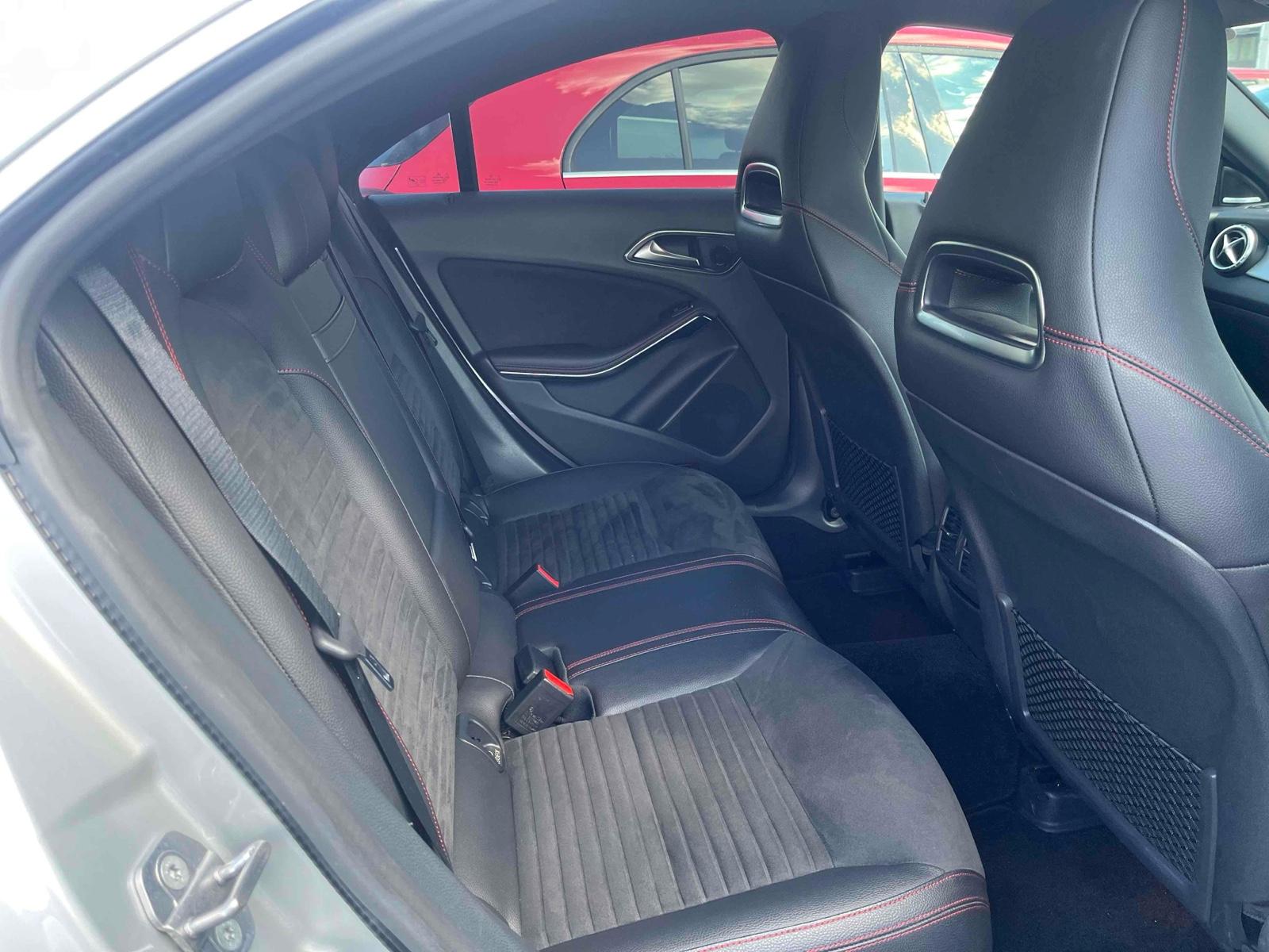 Mercedes-Benz CLA CLA180AMG STYLE