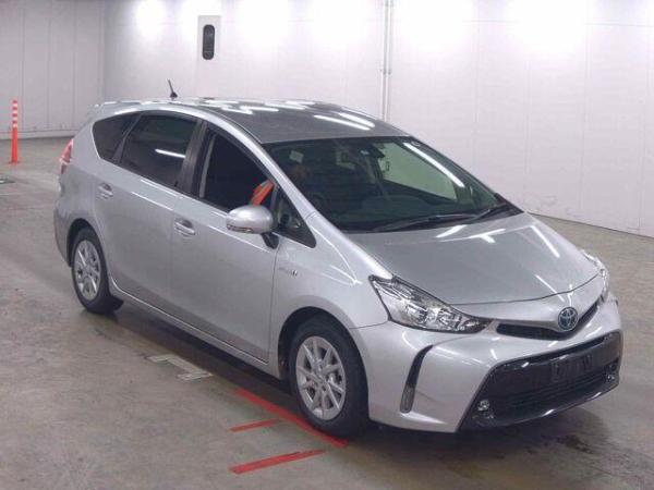 Toyota Prius ALPHA S