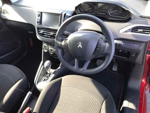 Peugeot 208 208 FIRST SELECTION