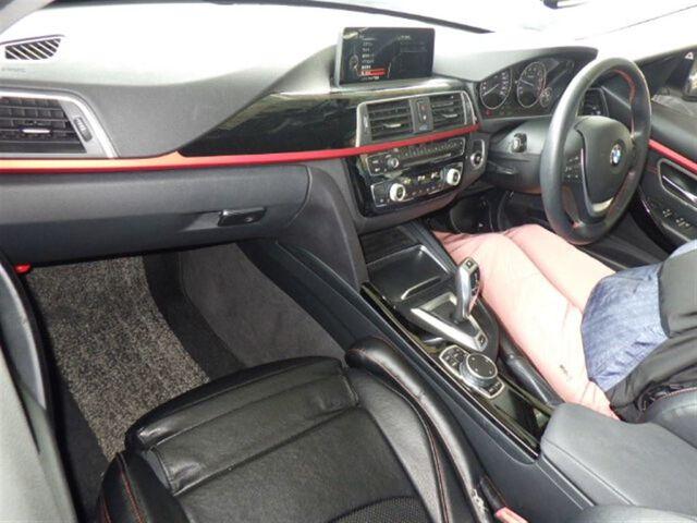 BMW 3 Series 4d 330E SPORT IPERFORMANCE