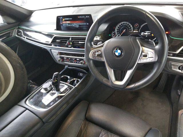 BMW 7 Series 740E IPERFORMANCE M-SPORT