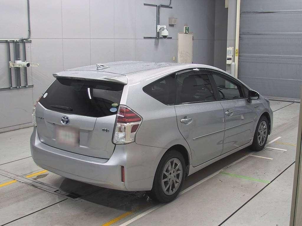 Toyota Prius ALPHA S TUNE BLACK 2