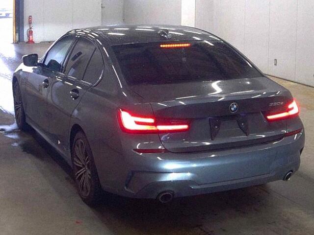 BMW 3 Series 4d 330E M SPORT