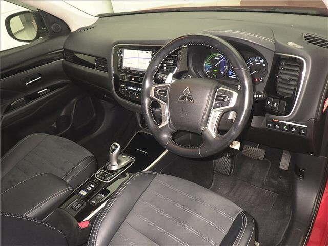 Mitsubishi Outlander Phev 4WD PHEV G Plus Package