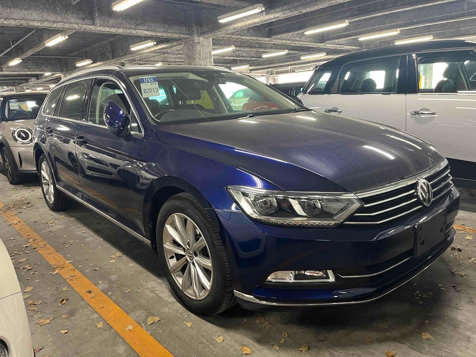 Volkswagen PASSAT VARIANT TDI ELEGANCE LINE