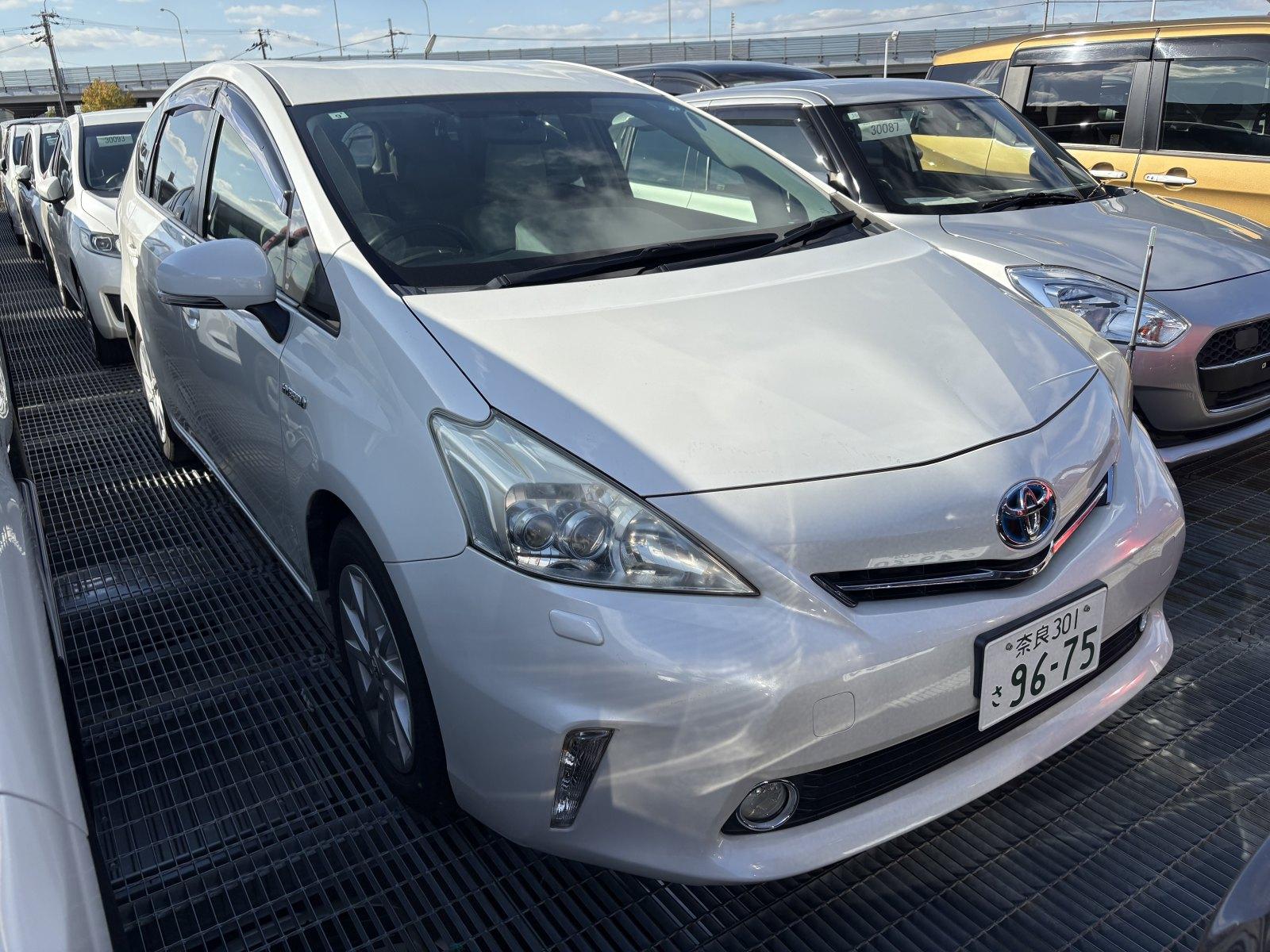 Toyota Prius ALPHA G