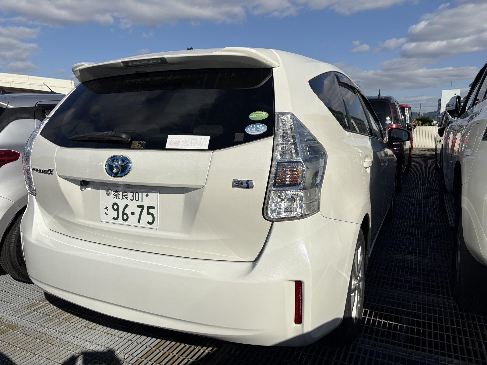 Toyota Prius ALPHA G