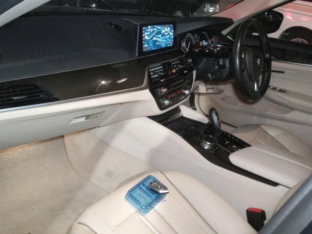 BMW 523D LUXURY 2.0