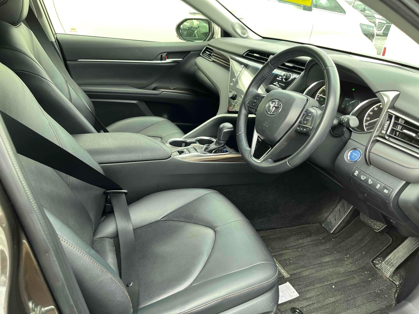 Toyota Camry HYBRID G LEATHER PACKAGE