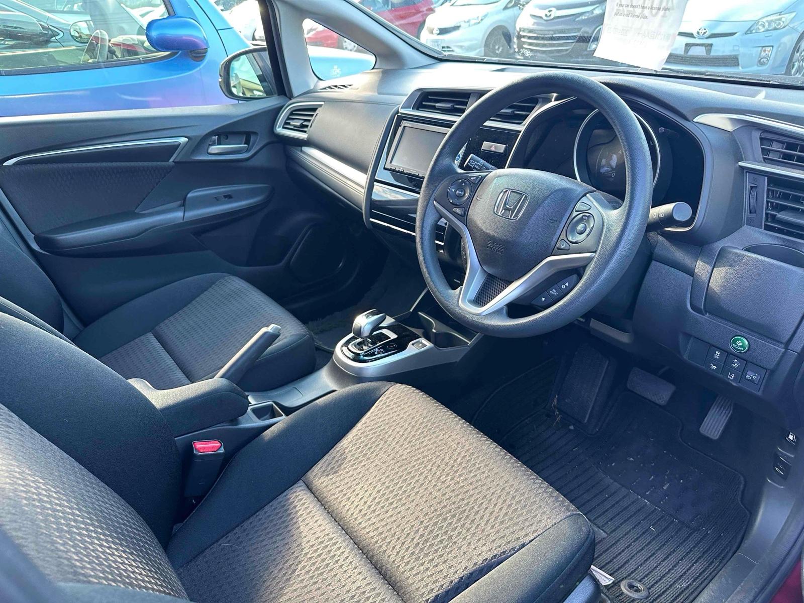 Honda Fit HYBRID F