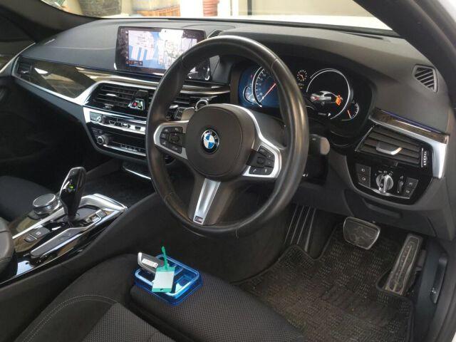 BMW 5 Series 4d 523D M-SPORT