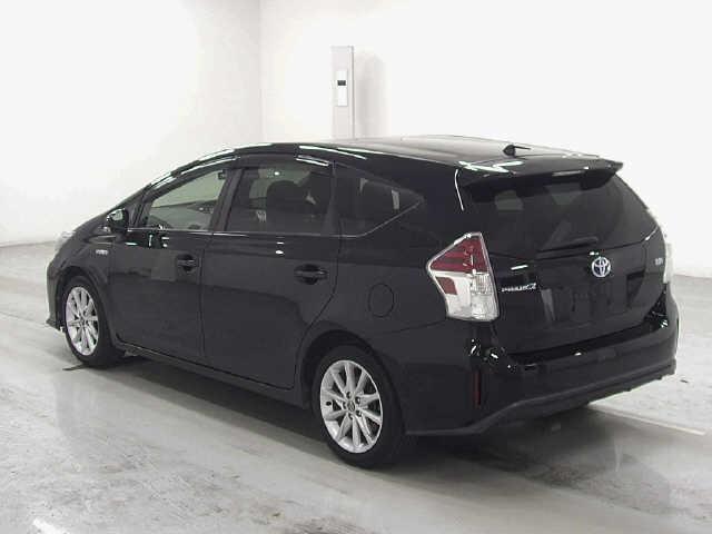 Toyota Prius ALPHA S TOURING SLC