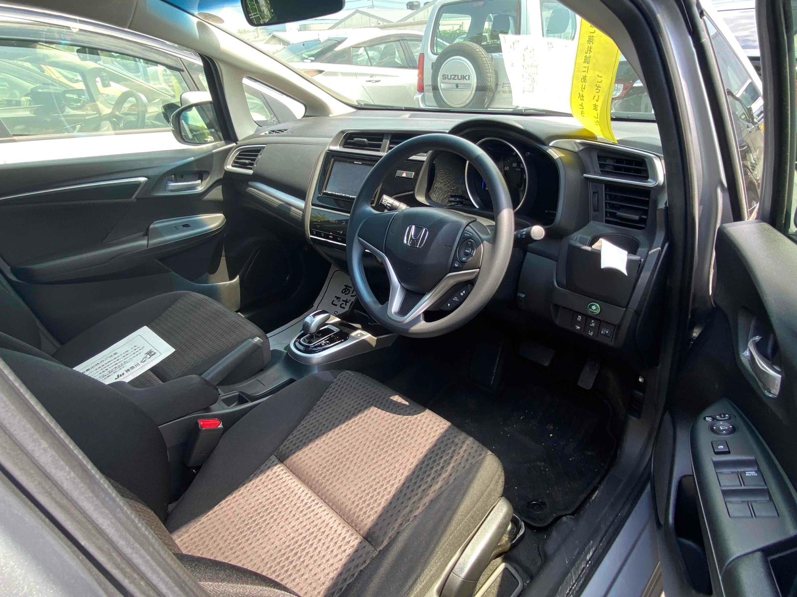 Honda Fit HYBRID F