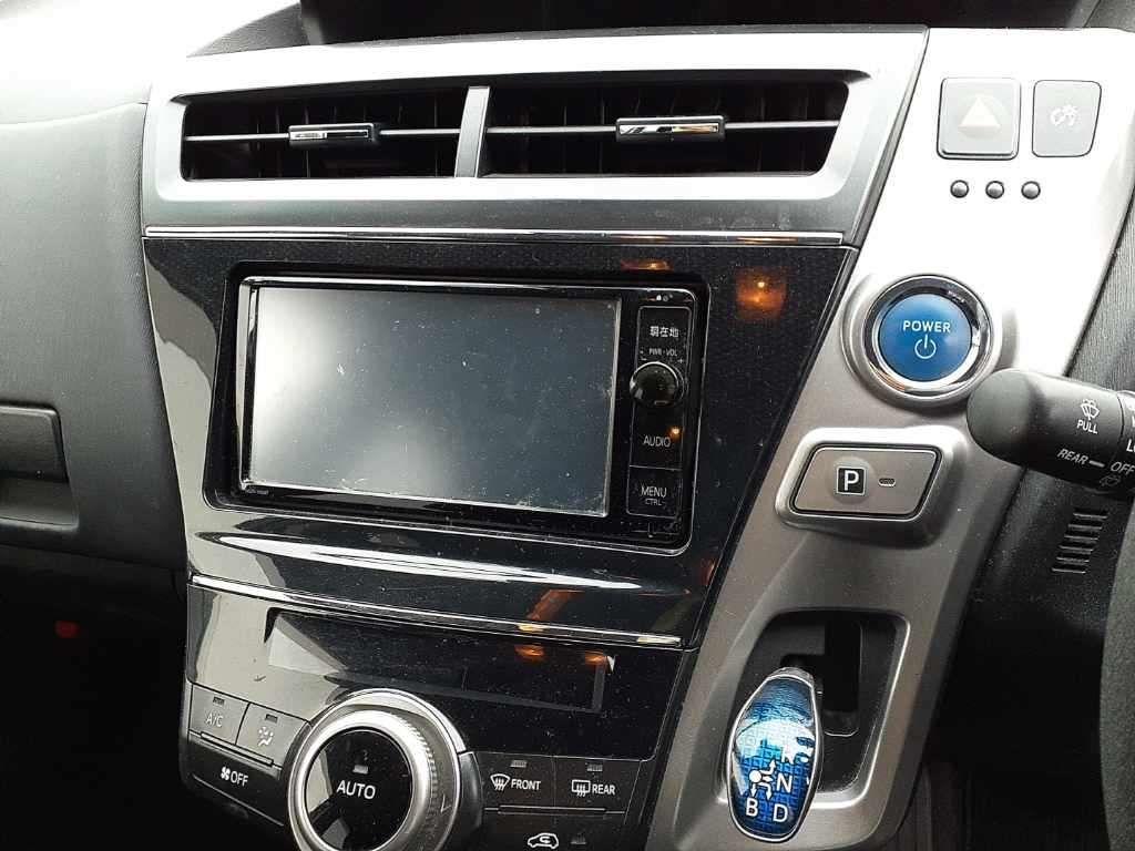 Toyota Prius ALPHA S 7SEAT