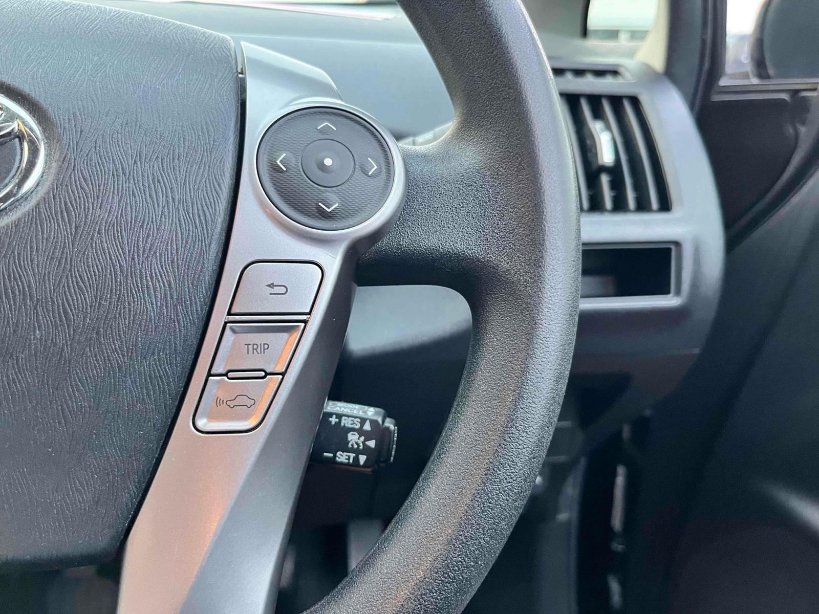 Toyota Prius ALPHA S 7SEAT
