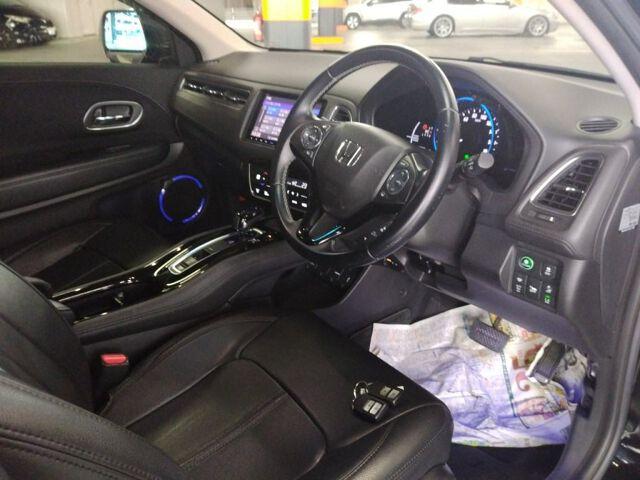 Honda Vezel HYBRID Z?HONDA SENSING