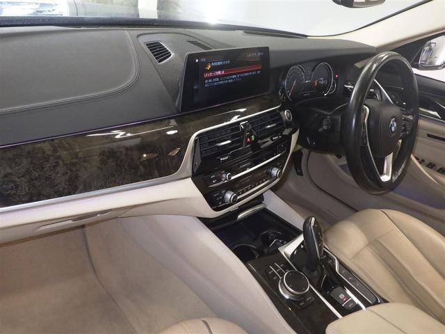 BMW 530 E LUXURY