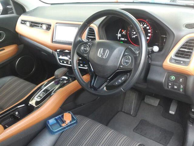 Honda Vezel HYBRID Z?HONDA SENSING