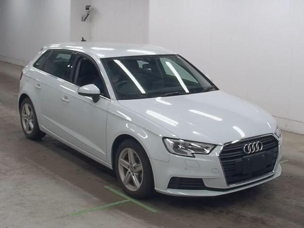 Audi A3 SPORT B30TFSI