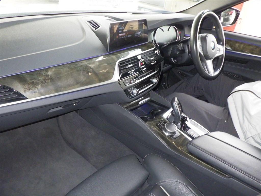 BMW 5 Series 4d 530E M-SPORT IPERFORMANCE