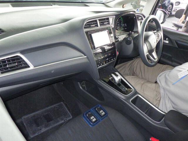 Honda Shuttle HYBRID HONDA SENSING
