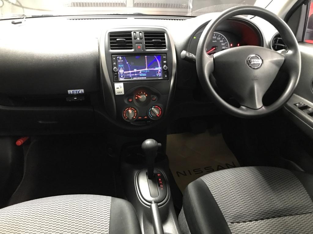 Nissan MARCH S