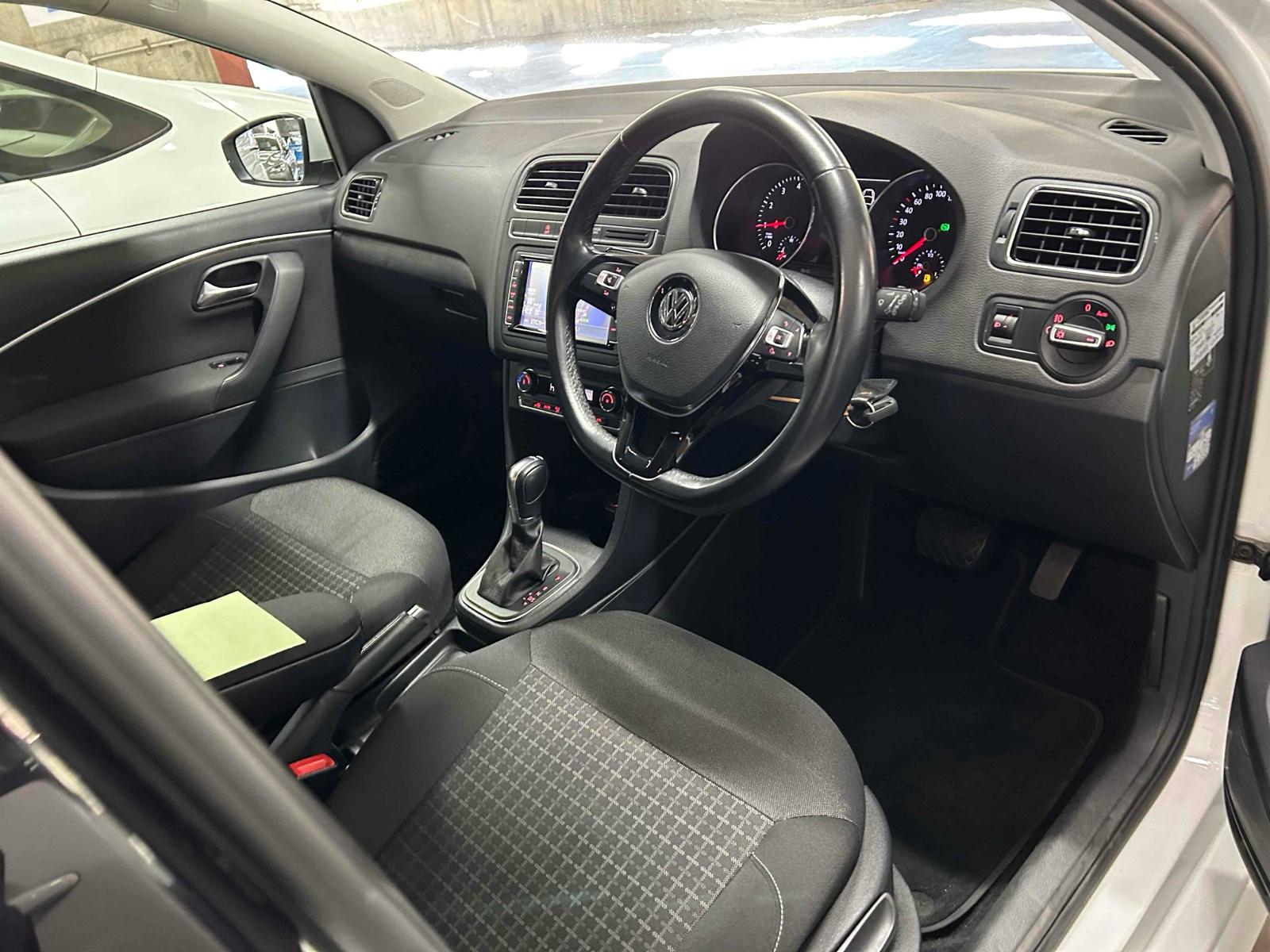 Volkswagen Polo TSI COMFORT LINE