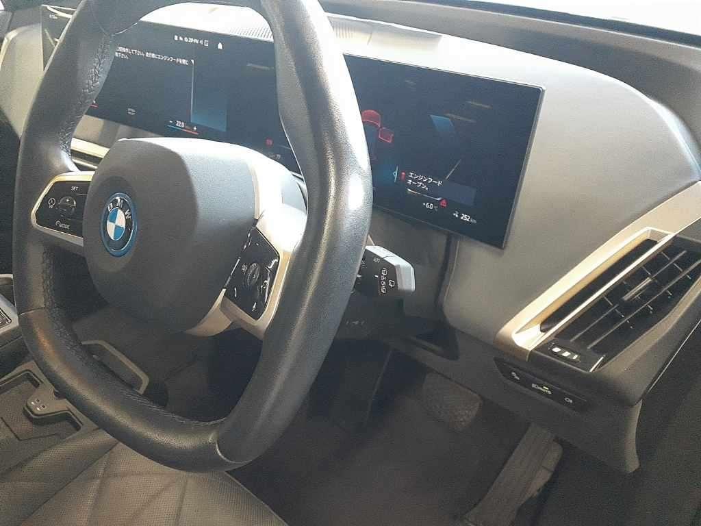 BMW iX xDrive 40 ﾗｳﾝｼﾞﾊﾟ4WD