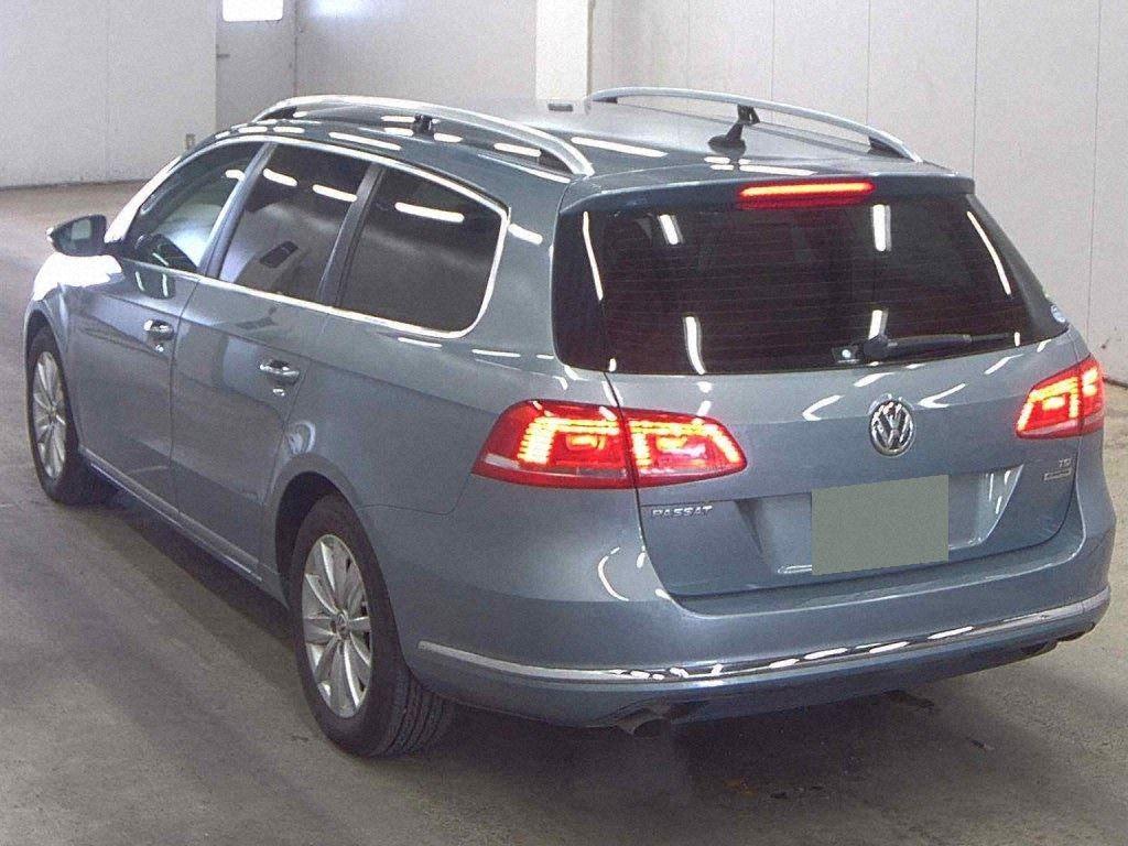 Volkswagen PASSAT VARIANT NAVI EDITION