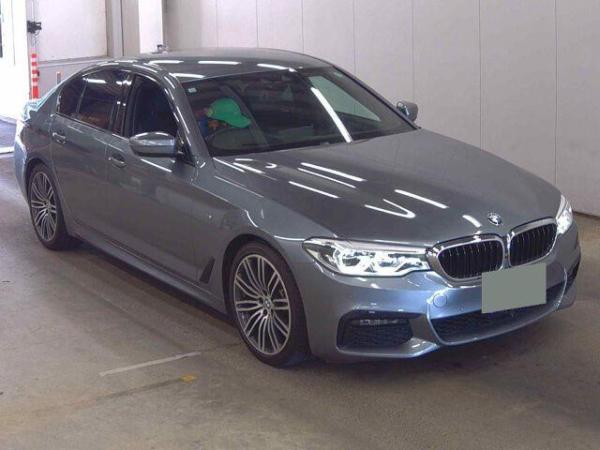 BMW 5 Series 4d 523D M-SPORT