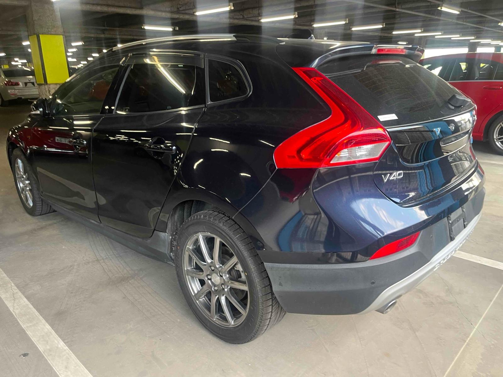 Volvo V40 CROSS COUNTRY D4 SE