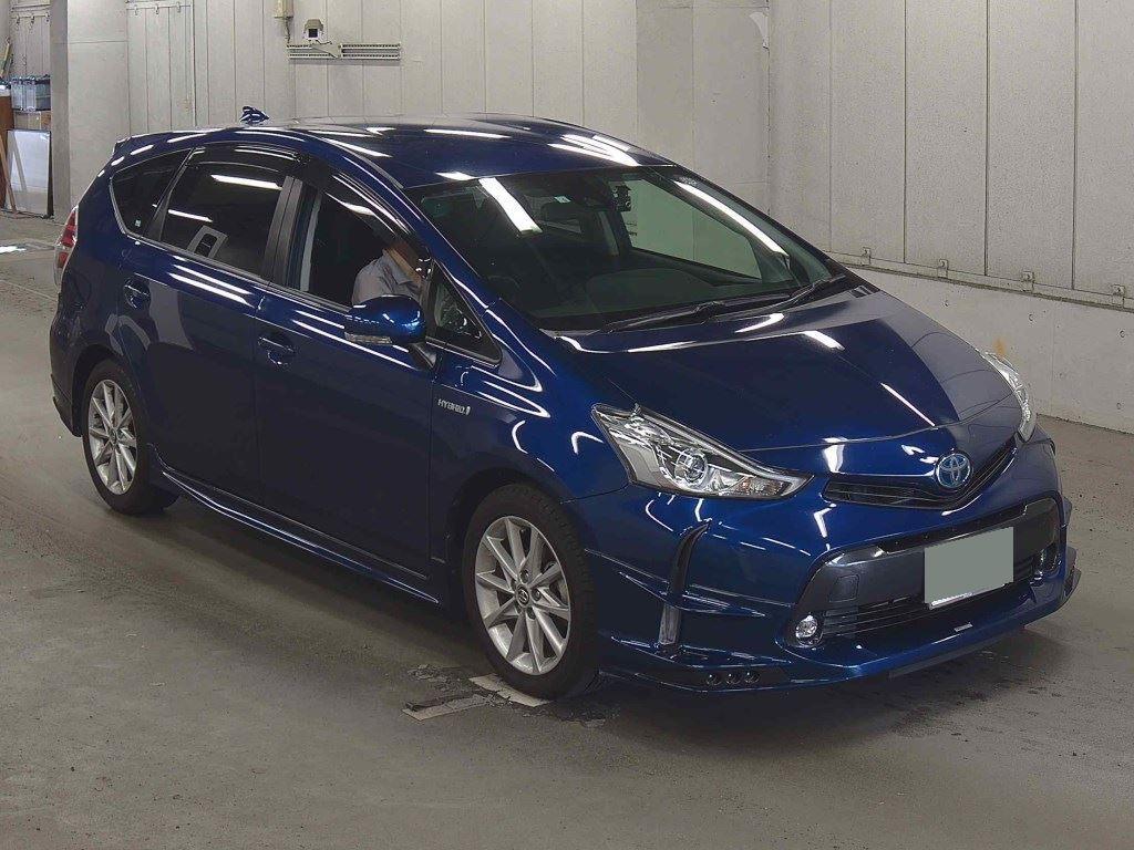 Toyota Prius ALPHA S TOURING SELECTION