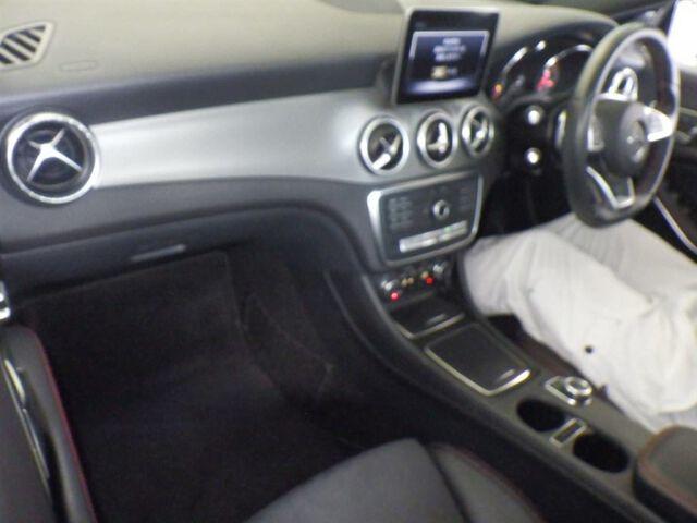 Mercedes-Benz Cla-class CLA180 AMG STYLE