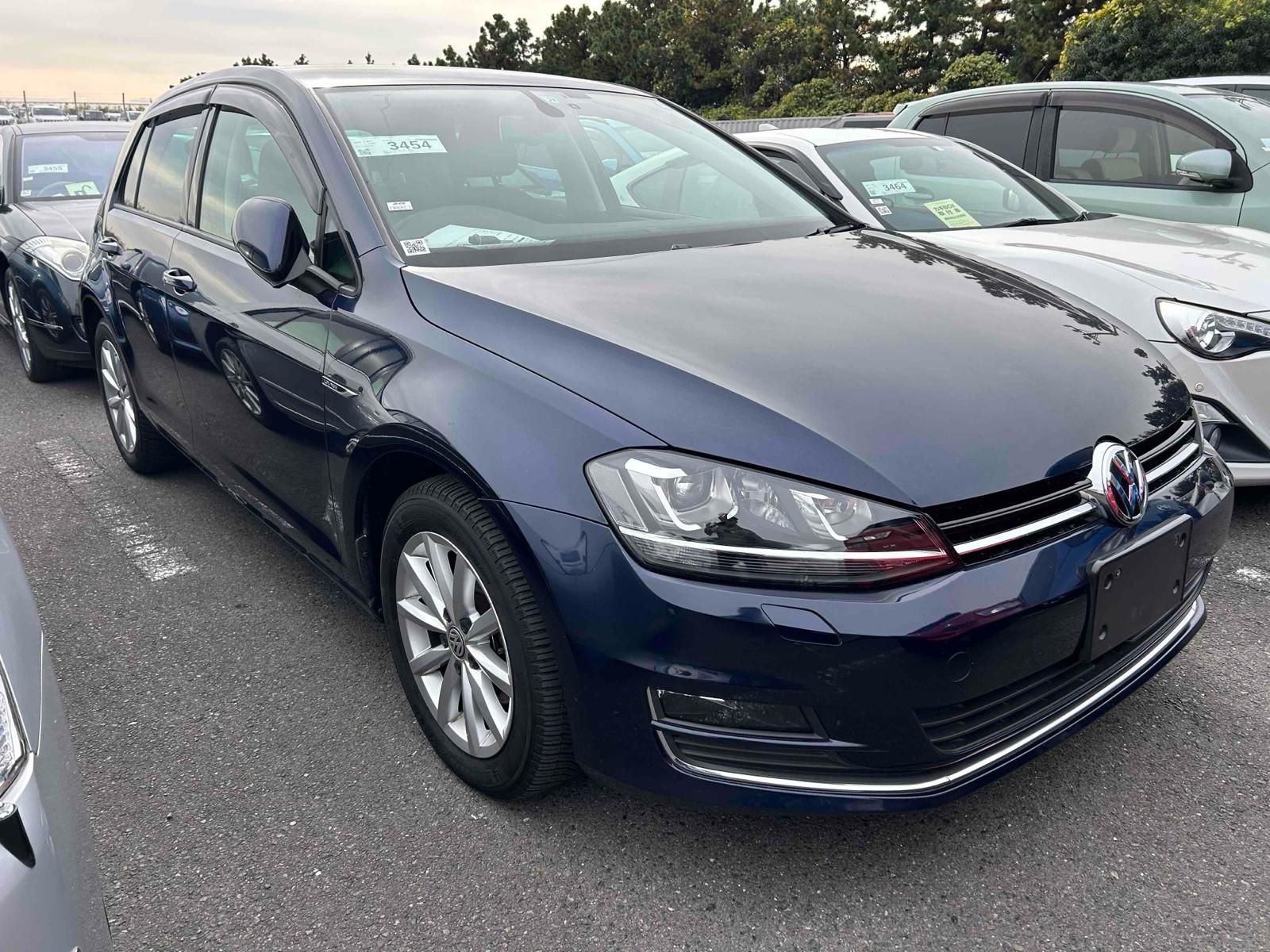 Volkswagen Golf LOUNGE