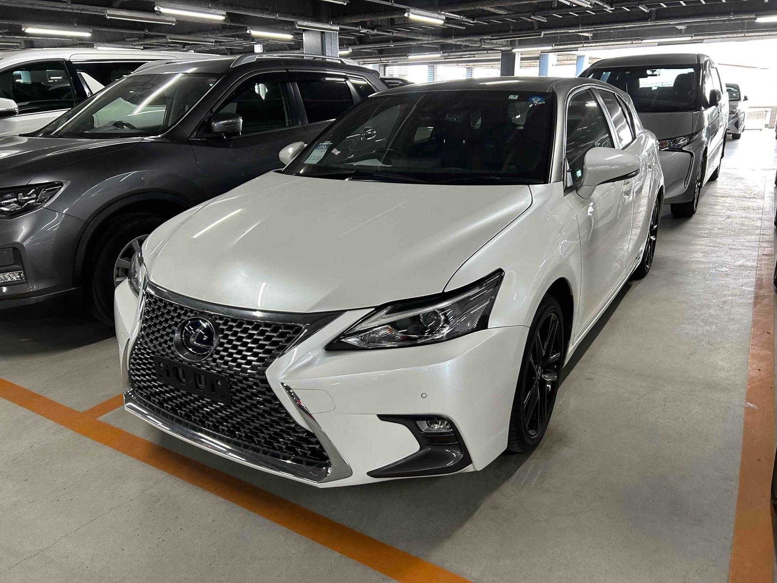 Lexus CT CT200H BLACK SIK