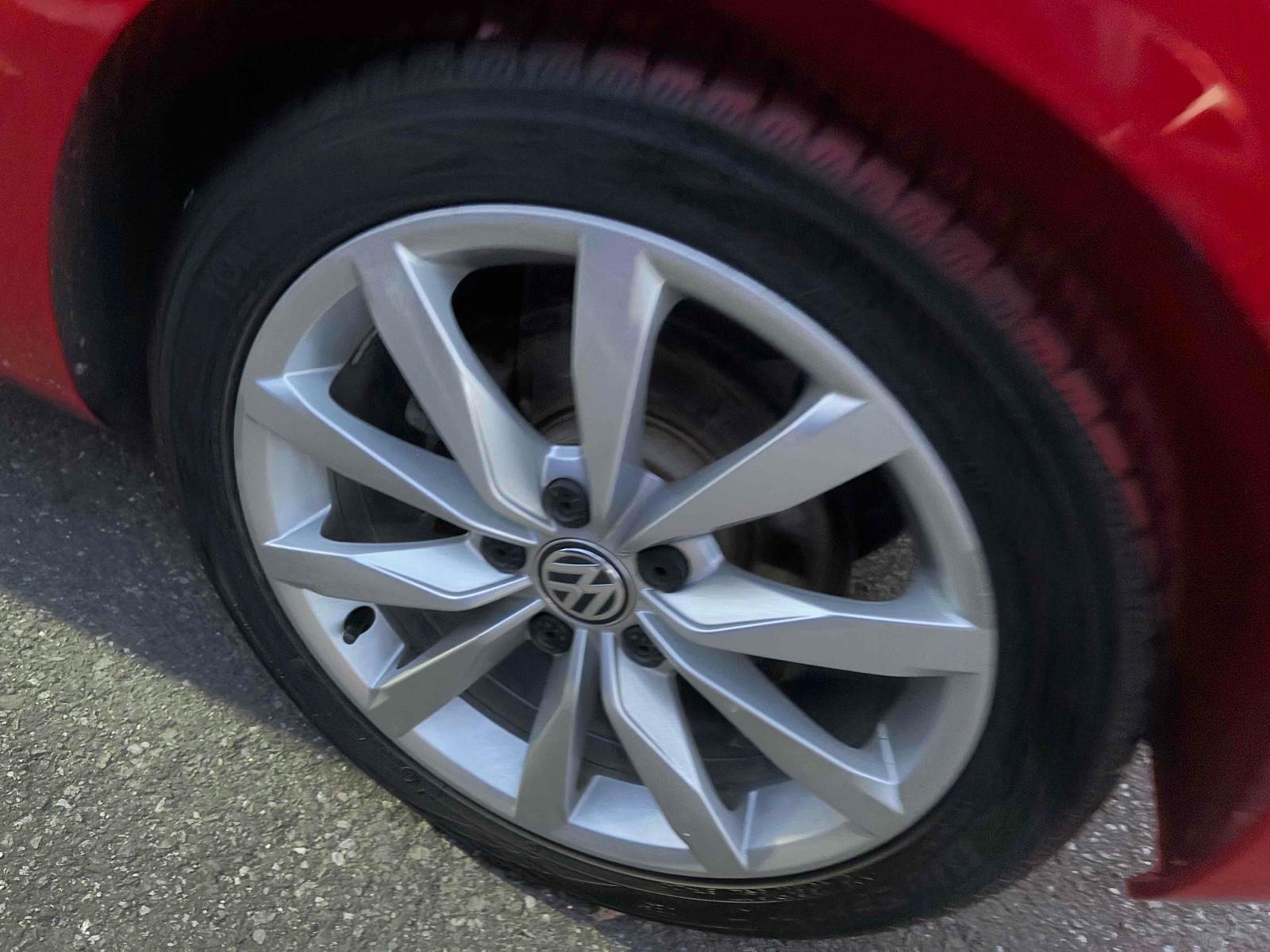 Volkswagen Golf TSI HIGH LINE