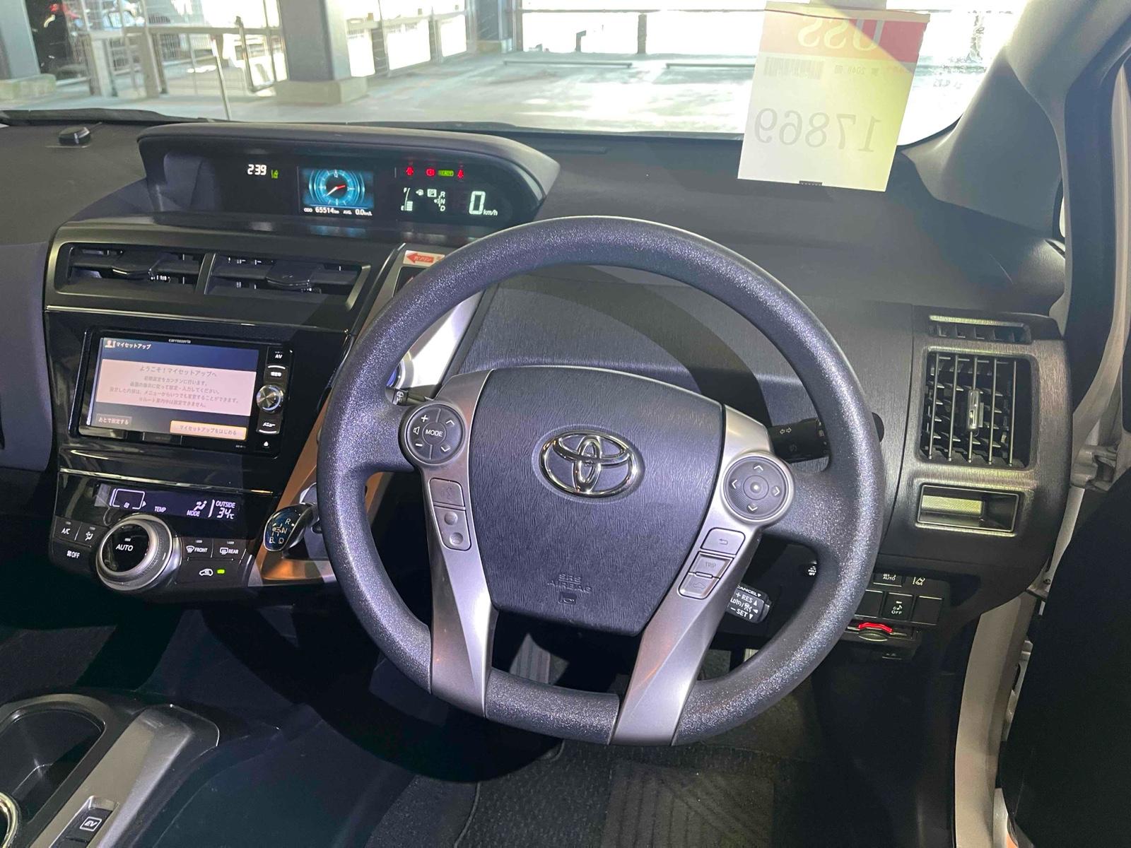 Toyota Prius ALPHA S