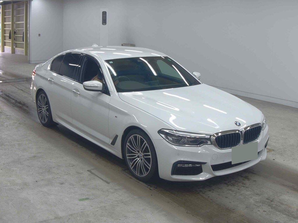 BMW 5 Series 4d 523D M SPORT
