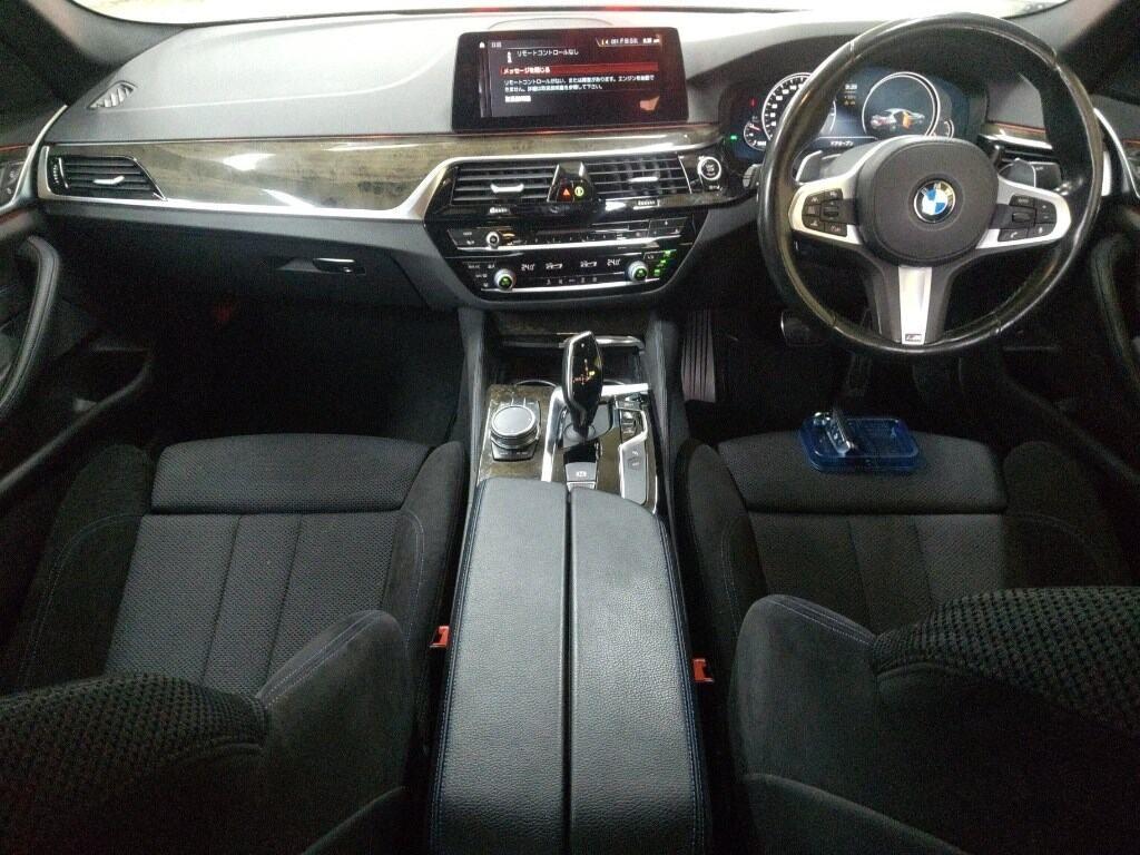 BMW 5 Series 4d 523D M SPORT