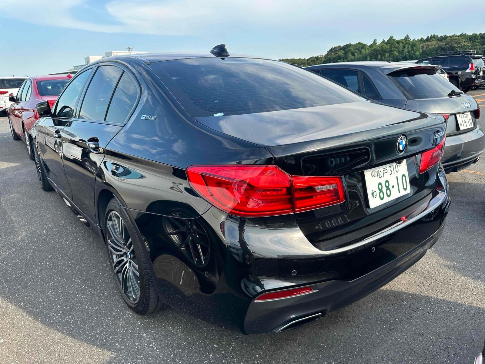 BMW 530 E M SPORT I-PERFORMANCE