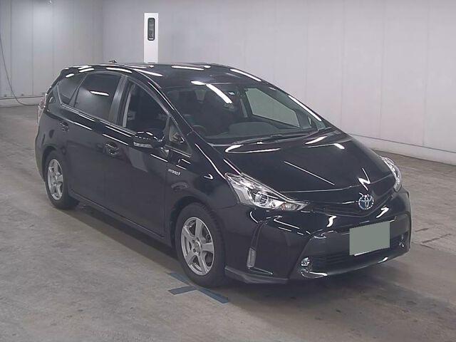 Toyota Prius ALPHA S TOURING SELECTION