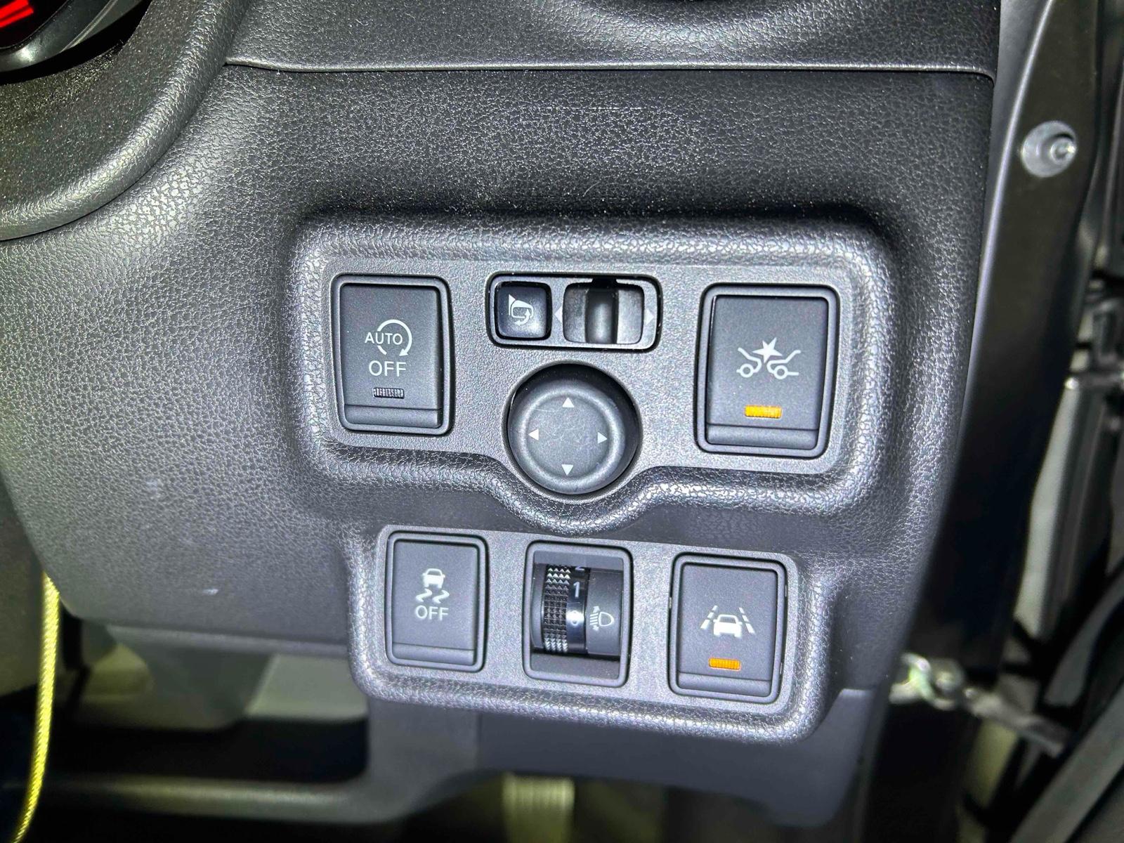 Nissan Note X