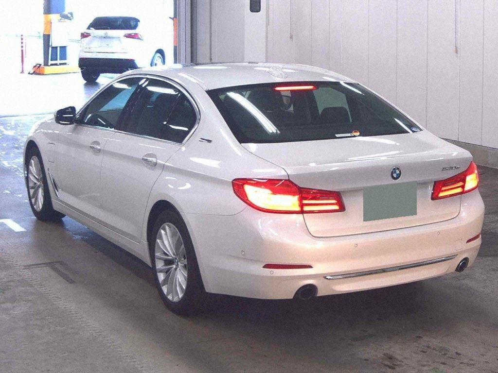 BMW 530 E RUG JIIPAF