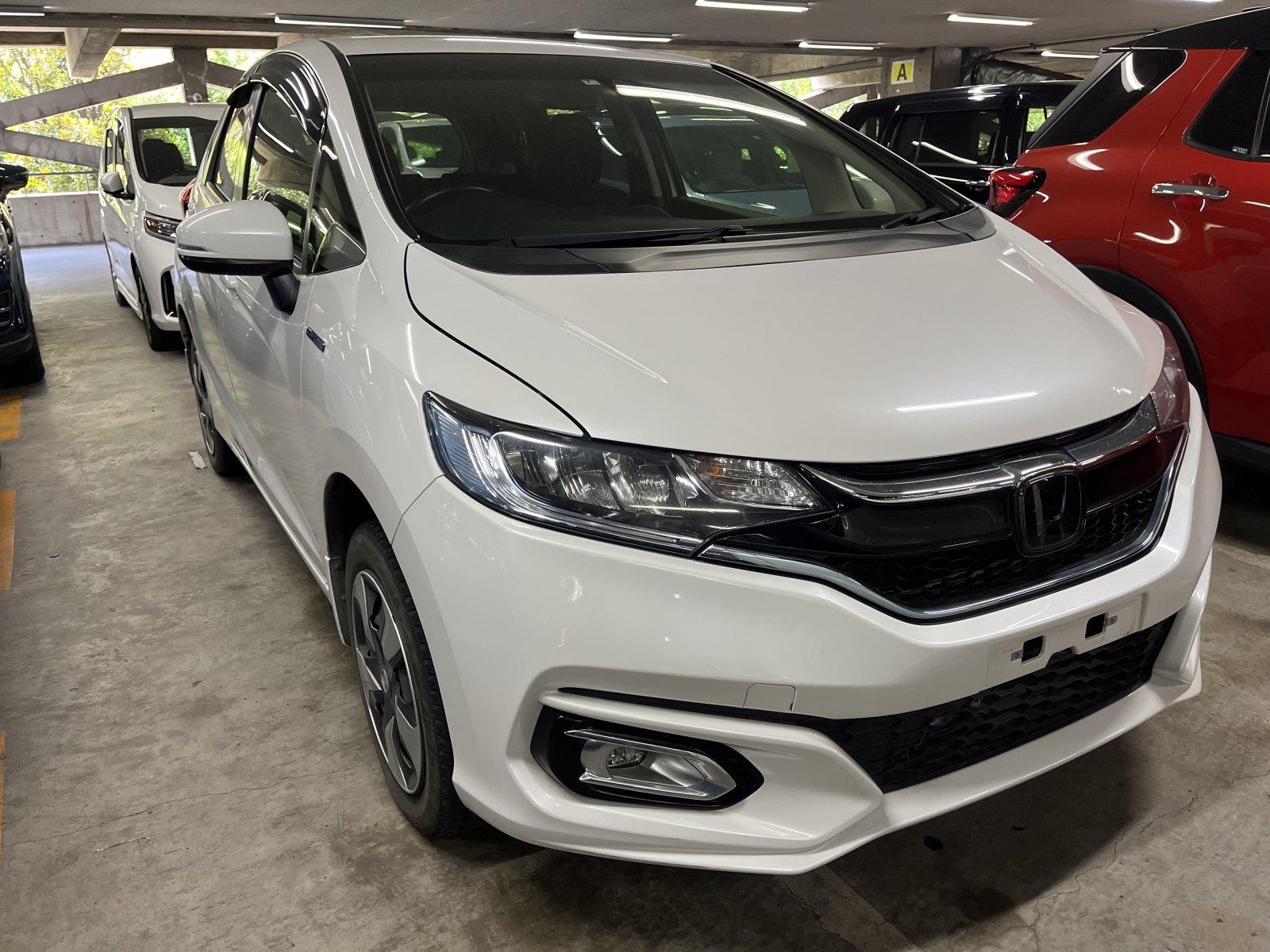 Honda Fit HYBRID L HONDA SENSING